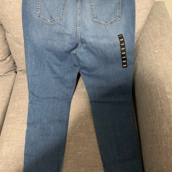 Torrid Skinny Jeans - Picture 2 of 4
